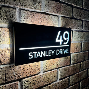 Illuminated house sign 1, Hardwired